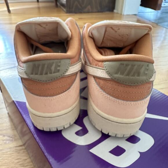 Nike SB Dunk Low Shoes Men’s 9.5 Trocadéro Gardens Paris main image 4